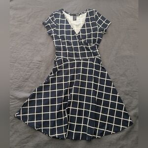 Rebel Sugar Dress Womens Medium Navy and Whit Cap Sleeve V Neck Waist Tie